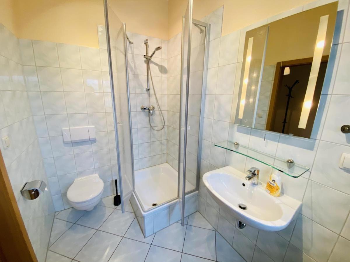 Haus Juliane, Kuestenlinie Росток Екстер'єр фото